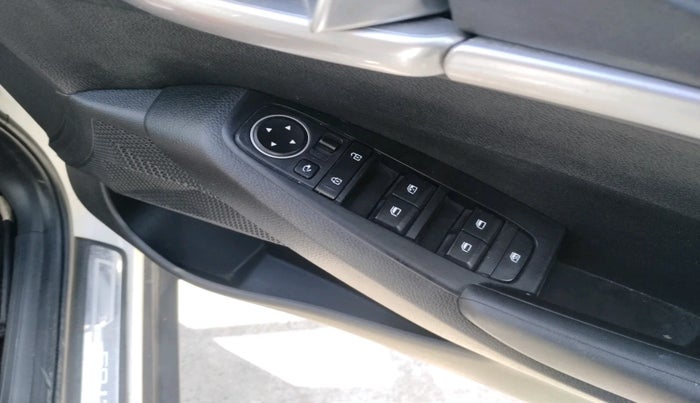 2020 KIA SELTOS HTK PLUS 1.5, Petrol, Manual, 38,851 km, interior