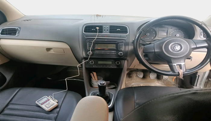 2011 Volkswagen Vento COMFORTLINE 1.6, Petrol, Manual, 36,582 km, interior