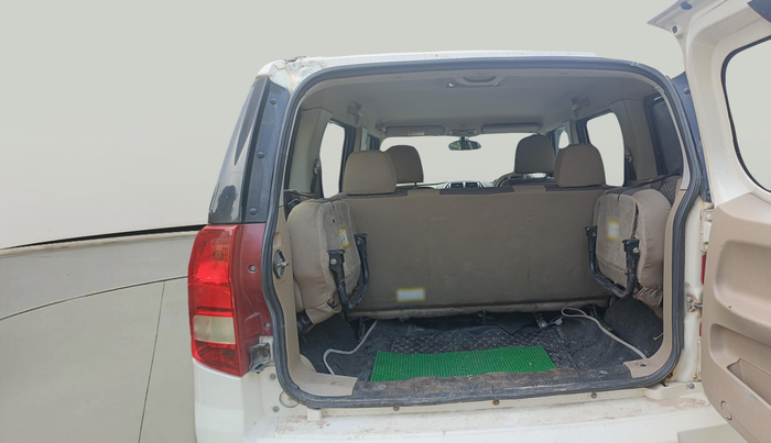 2016 Mahindra TUV300 T8, Diesel, Manual, 95,107 km, exterior