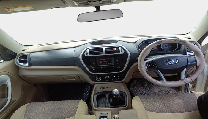 2016 Mahindra TUV300 T8, Diesel, Manual, 95,107 km, interior