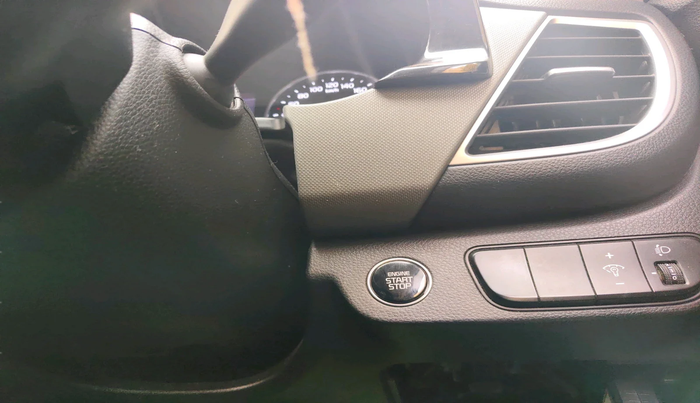 2019 KIA SELTOS HTK PLUS 1.5, Petrol, Manual, 55,711 km, interior