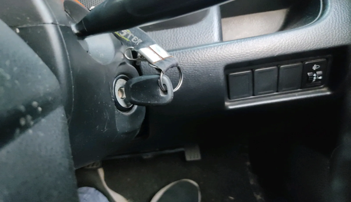 2014 Maruti Swift LXI, Petrol, Manual, 95,981 km, interior