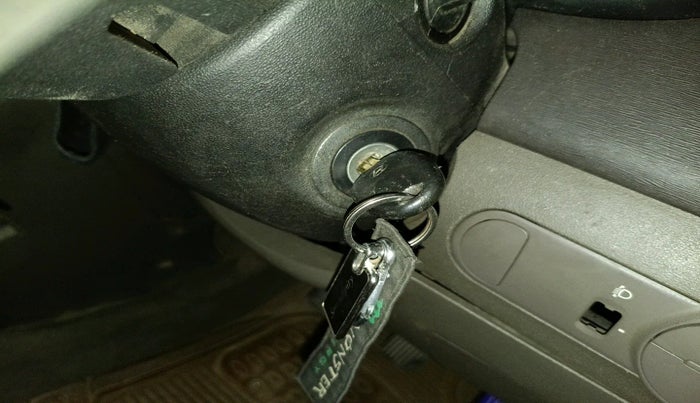 2011 Hyundai i10 MAGNA 1.1, Petrol, Manual, 1,11,359 km, interior