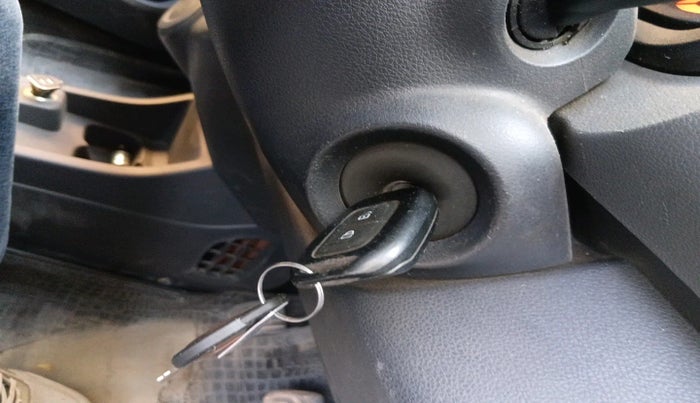 2016 Renault Kwid RXT 0.8, Petrol, Manual, 69,884 km, interior