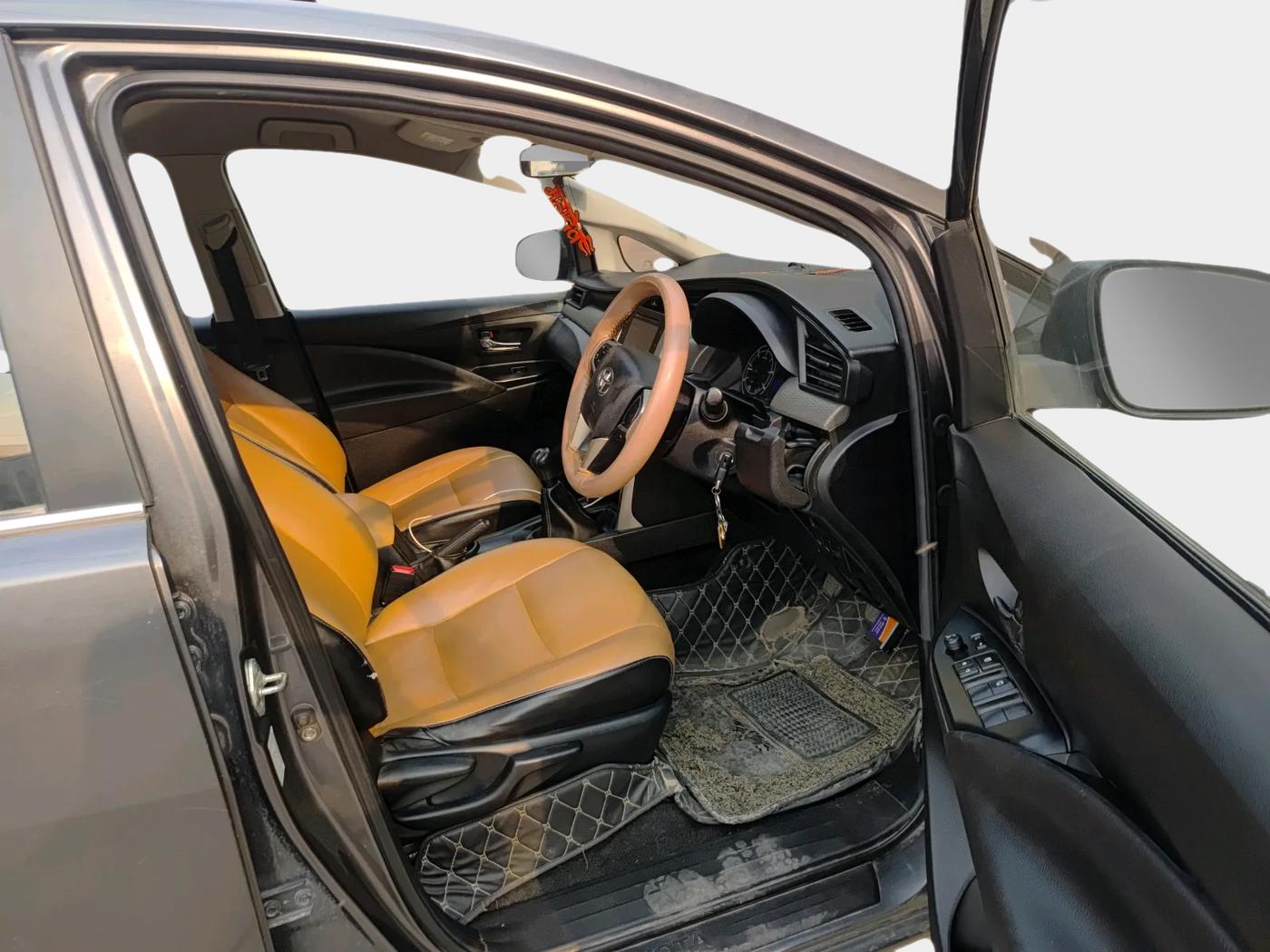 2020 Toyota Innova Crysta 2.4 GX 7 STR, Diesel, Manual, 7,50,000 km, interior