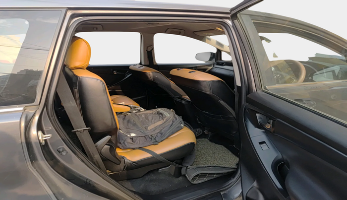 2020 Toyota Innova Crysta 2.4 GX 7 STR, Diesel, Manual, 75,232 km, interior