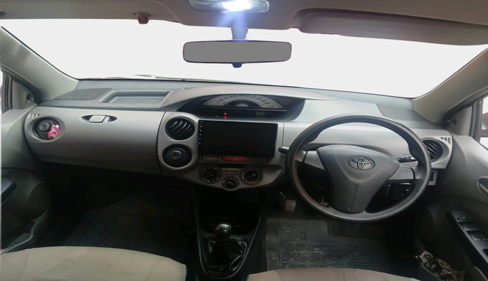 2011 Toyota Etios Liva G, Petrol, Manual, 83,916 km, interior