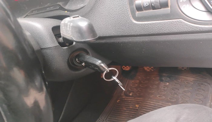 2015 Volkswagen Cross Polo HIGHLINE TDI, Diesel, Manual, 95,805 km, interior