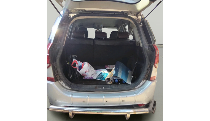 2018 Mahindra XUV500 W7, Diesel, Manual, 75,919 km, exterior