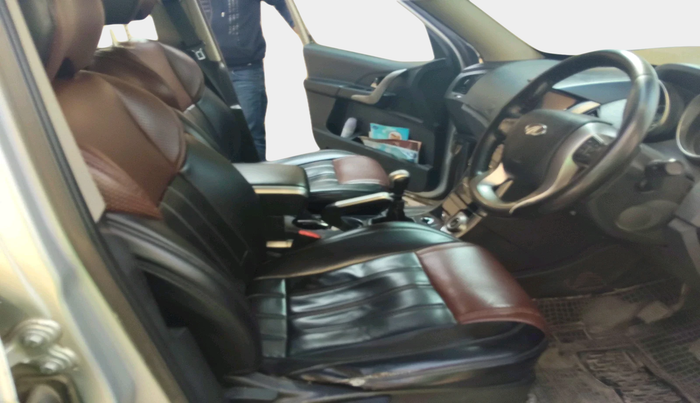 2018 Mahindra XUV500 W7, Diesel, Manual, 75,919 km, interior