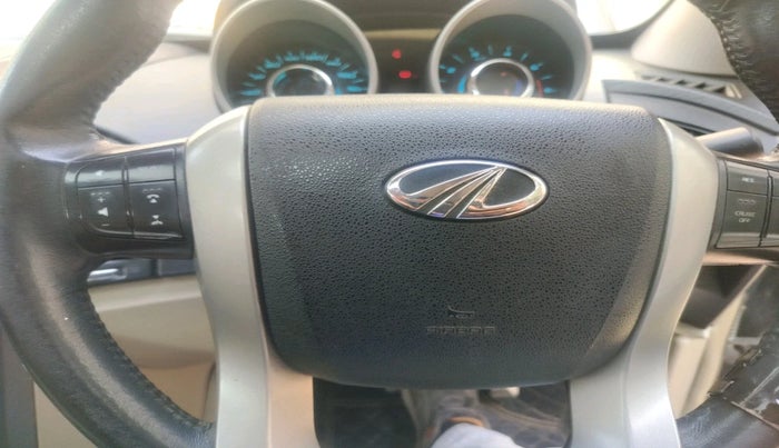 2016 Mahindra XUV500 W10 AT 1.99, Diesel, Automatic, 1,61,406 km, interior