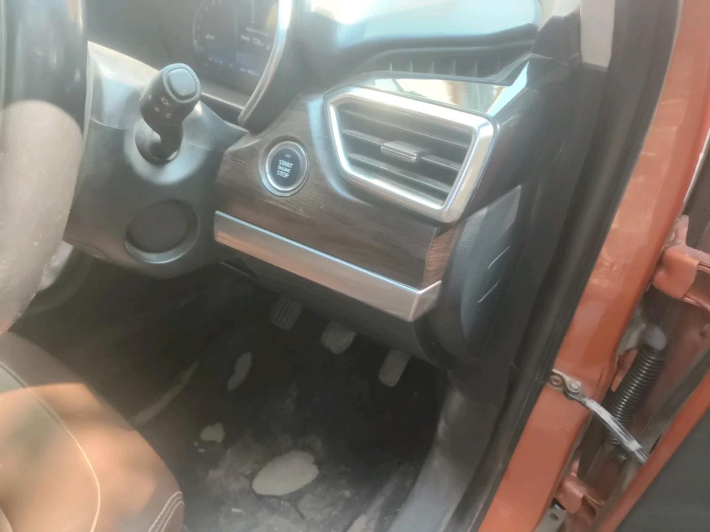 2019 Tata Harrier XZ 2.0L, Diesel, Manual, 60,353 km, interior