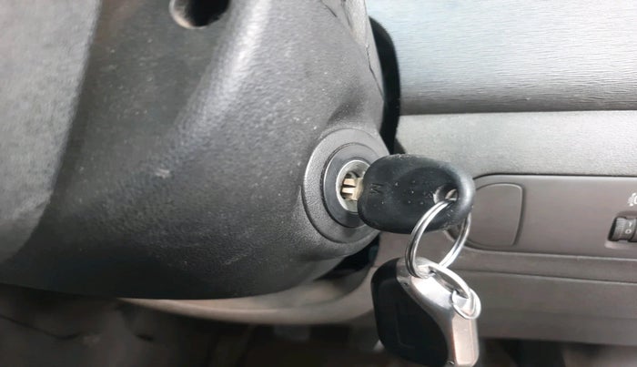 2011 Hyundai i10 MAGNA 1.2, Petrol, Manual, 2,26,648 km, interior