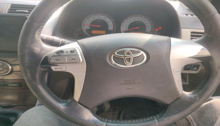 2011 Toyota Corolla Altis G PETROL, Petrol, Manual, 1,07,496 km, interior