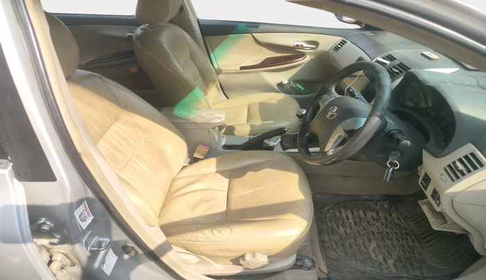2011 Toyota Corolla Altis G PETROL, Petrol, Manual, 1,07,496 km, interior