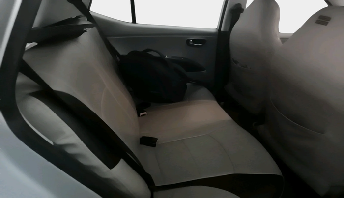 2010 Hyundai i10 MAGNA 1.2, Petrol, Manual, 64,204 km, interior