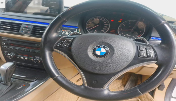 2011 BMW 3 Series 320i, Petrol, Automatic, 84,146 km, interior