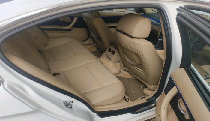 2011 BMW 3 Series 320i, Petrol, Automatic, 84,146 km, interior