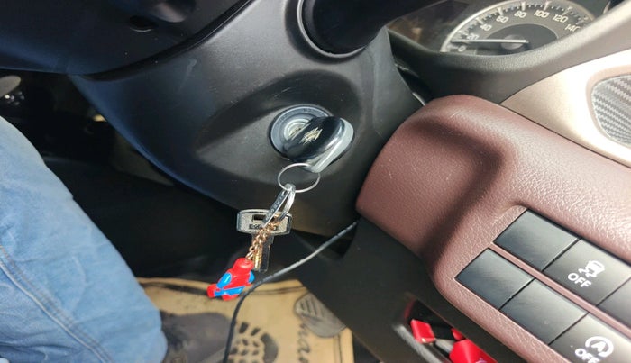 2023 Maruti FRONX DELTA PLUS 1.2L AGS, Petrol, Automatic, 27,972 km, interior