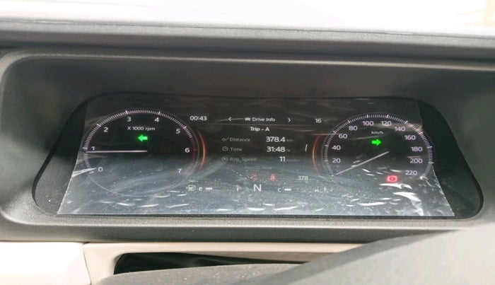 2025 Mahindra XUV700 MX Petrol MT 7 STR, Petrol, Manual, 378 km, interior