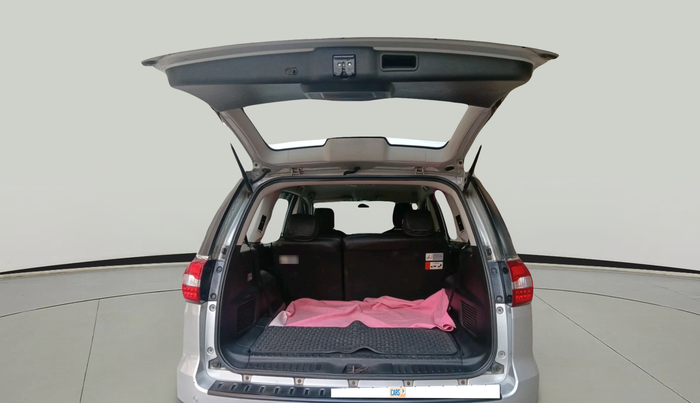 2018 Tata Hexa XM 4X2 7 STR, Diesel, Manual, 38,534 km, exterior