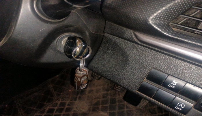 2022 Maruti BREZZA VXI SMART HYBRID, Petrol, Manual, 56,011 km, interior