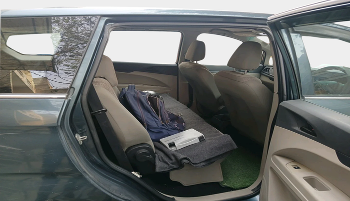 2019 Mahindra MARAZZO M4 8 STR, Diesel, Manual, 1,44,098 km, interior