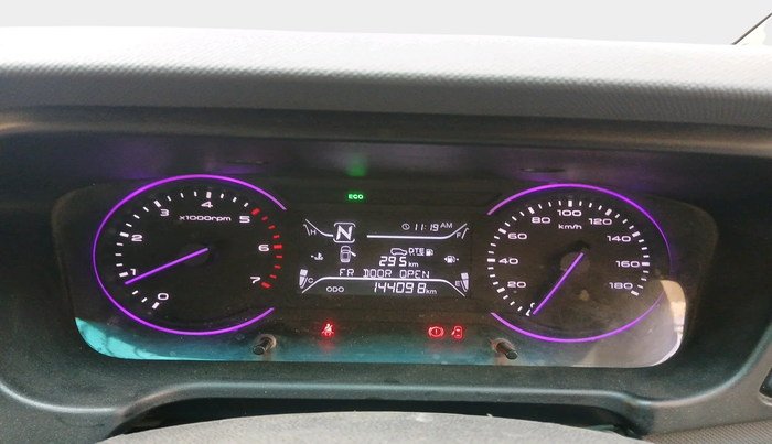 2019 Mahindra MARAZZO M4 8 STR, Diesel, Manual, 1,44,098 km, interior