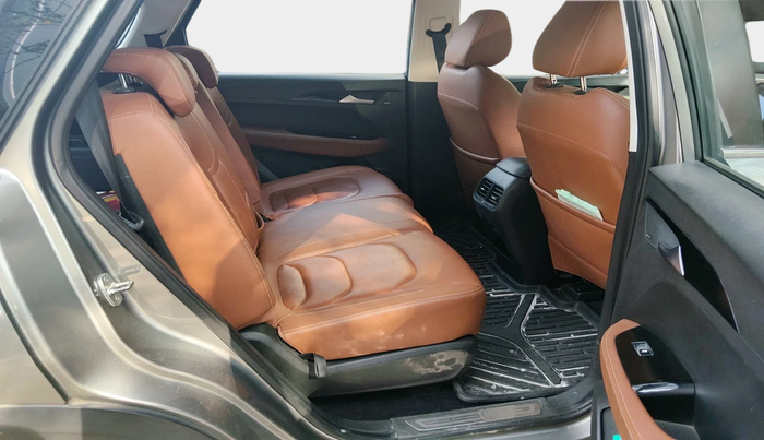 2021 MG HECTOR PLUS SELECT 2.0 DIESEL TURBO MT 7-STR, Diesel, Manual, 61,225 km, interior