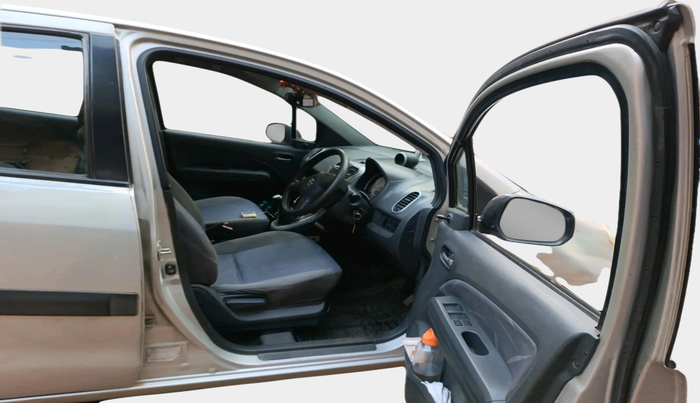 2011 Maruti Ritz VXI, Petrol, Manual, 1,23,652 km, interior