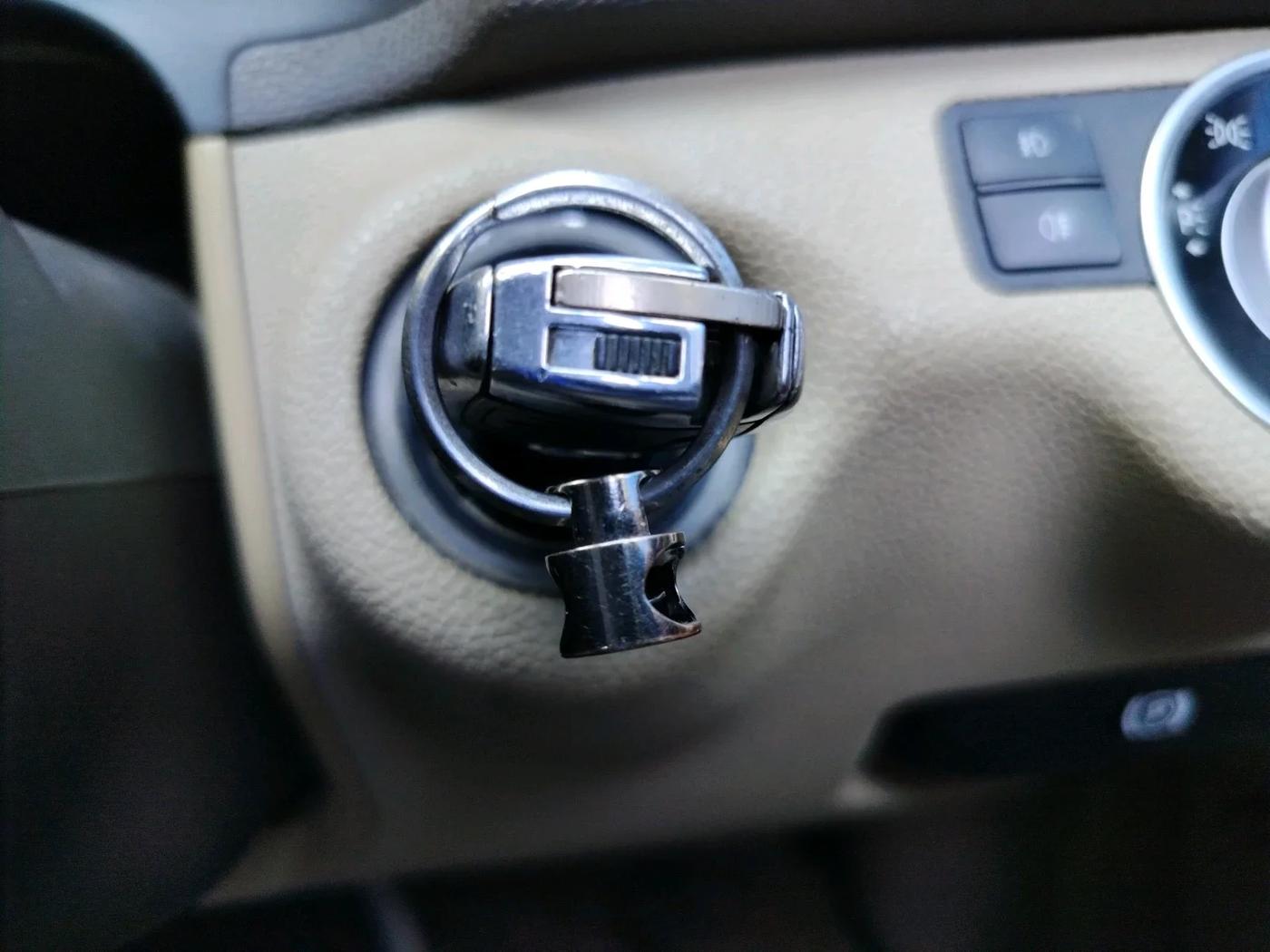 2011 Mercedes Benz C Class 200 CGI AT CLASSIC, Petrol, Automatic, 1,08,855 km, interior
