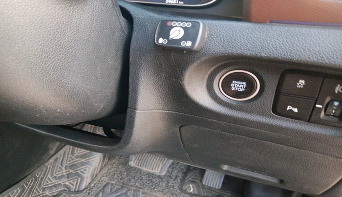 2022 Hyundai ALCAZAR 2.0 SIGNATURE (O) AT 6STR, Petrol, Automatic, 34,651 km, interior