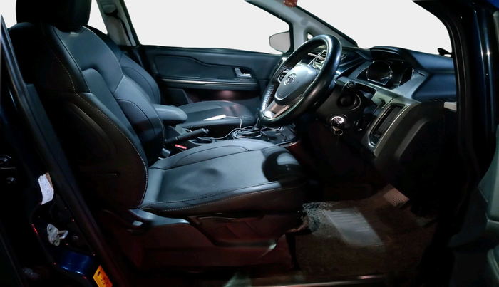 2017 Tata Hexa XTA 4X2 7 STR, Diesel, Automatic, 82,783 km, interior