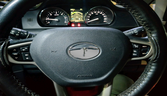 2017 Tata Hexa XTA 4X2 7 STR, Diesel, Automatic, 82,783 km, interior