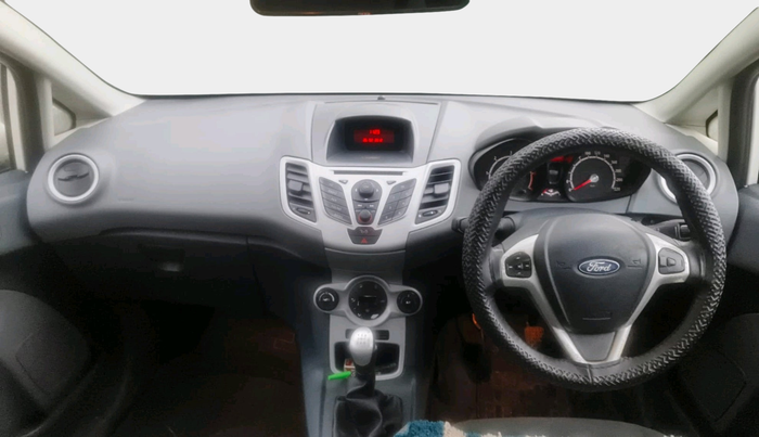 2013 Ford Fiesta TREND DIESEL, Diesel, Manual, 1,08,205 km, interior