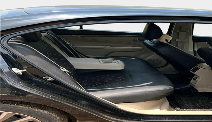 2021 Maruti Ciaz ALPHA 1.5 SHVS PETROL, Petrol, Manual, 22,119 km, interior