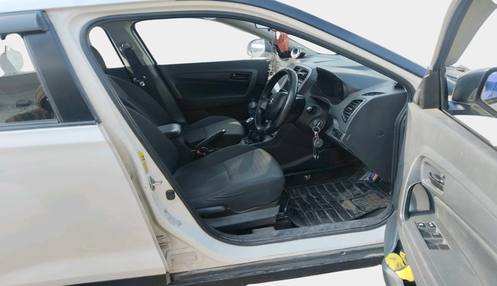 2017 Maruti Vitara Brezza VDI (O), Diesel, Manual, 1,32,523 km, interior