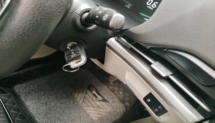 2022 KIA CARENS PRESTIGE 1.5 PETROL 7 STR, Petrol, Manual, 5,175 km, interior