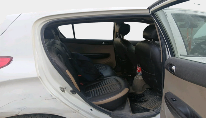 2011 Hyundai i20 SPORTZ 1.2, Petrol, Manual, 94,158 km, interior