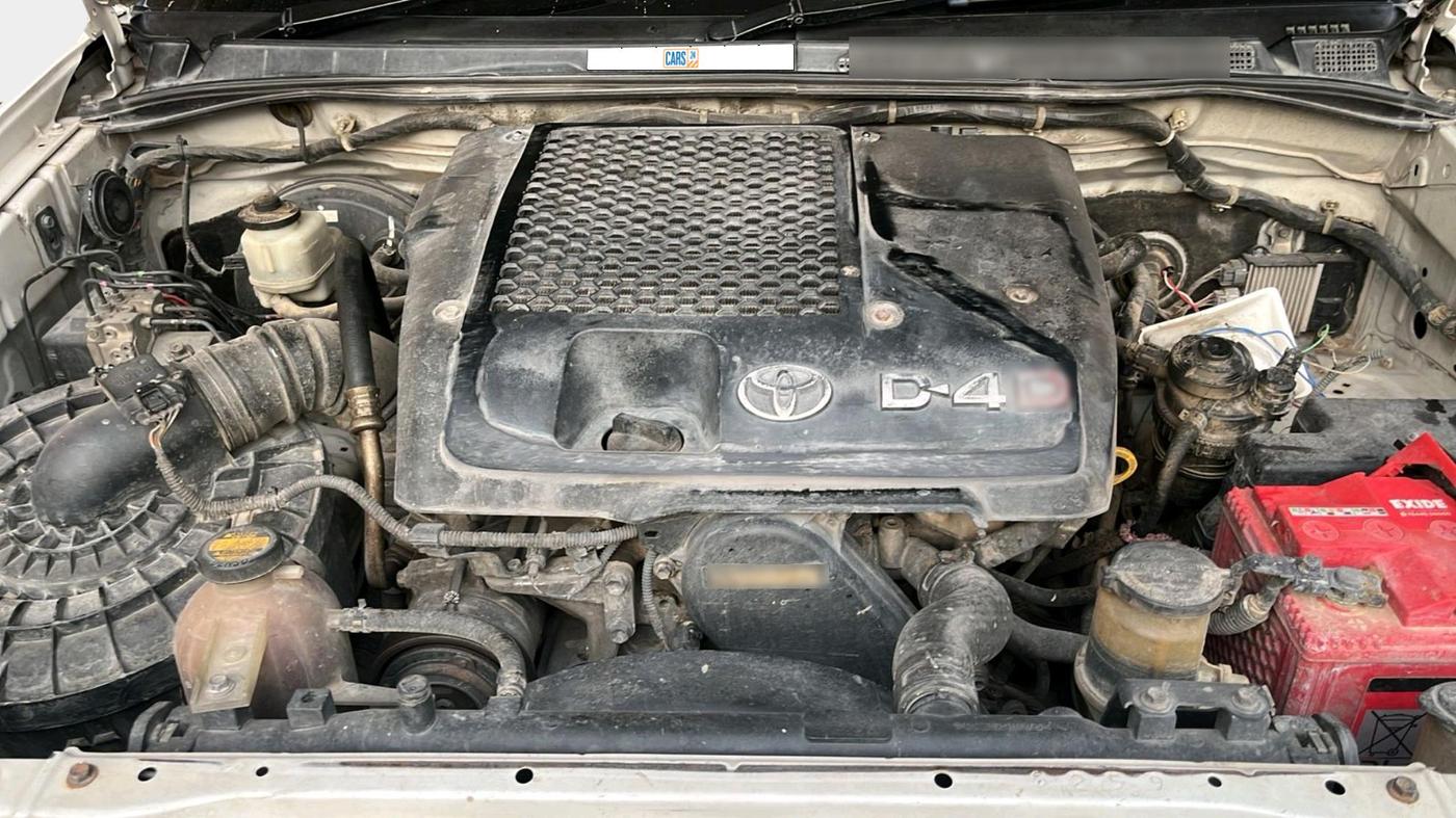 2013 Toyota Fortuner 3.0 4X4 MT, Diesel, Manual, 2,36,118 km, exterior