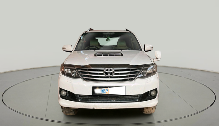 2013 Toyota Fortuner 3.0 4X4 MT, Diesel, Manual, 2,36,118 km, exterior