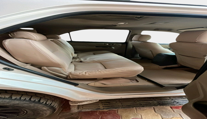2013 Toyota Fortuner 3.0 4X4 MT, Diesel, Manual, 2,36,118 km, interior