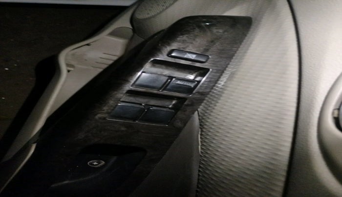 2016 Toyota Etios Liva V, Petrol, Manual, 53,708 km, interior