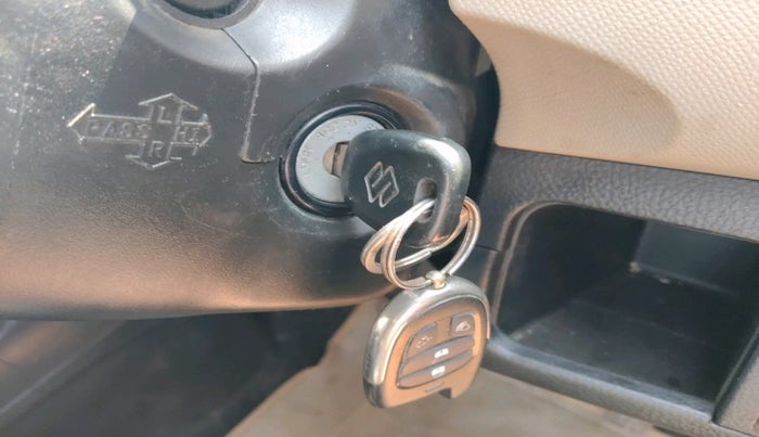 2017 Maruti Wagon R 1.0 LXI, Petrol, Manual, 73,050 km, interior