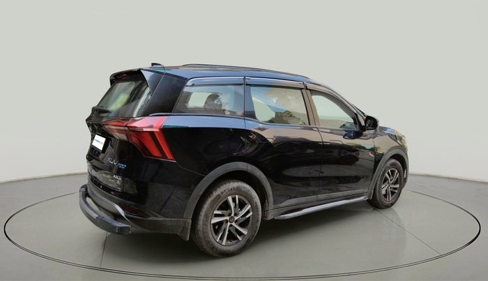 2022 Mahindra XUV700 AX 5 P AT 5 STR, Petrol, Automatic, 67,444 km, exterior