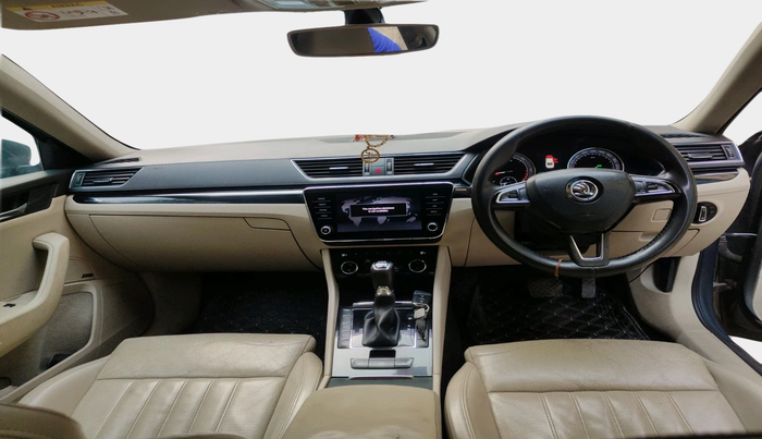 2018 Skoda Superb L&K 2.0 TDI AT, Diesel, Automatic, 1,03,100 km, interior