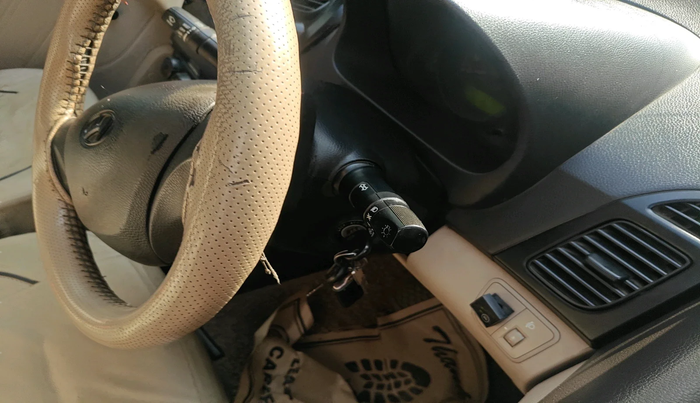 2013 Hyundai Eon D-LITE+, Petrol, Manual, 79,115 km, interior