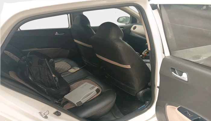 2017 Hyundai Grand i10 SPORTZ (O) 1.2 U2 CRDI, Diesel, Manual, 42,931 km, interior