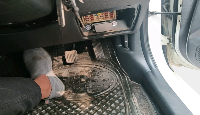 2017 Hyundai Grand i10 SPORTZ (O) 1.2 U2 CRDI, Diesel, Manual, 42,931 km, interior