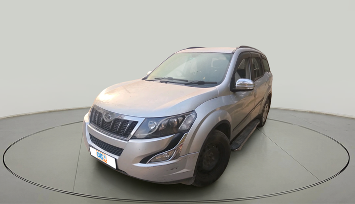 2017 Mahindra XUV500 W6 1.99, Diesel, Manual, 90,803 km, exterior